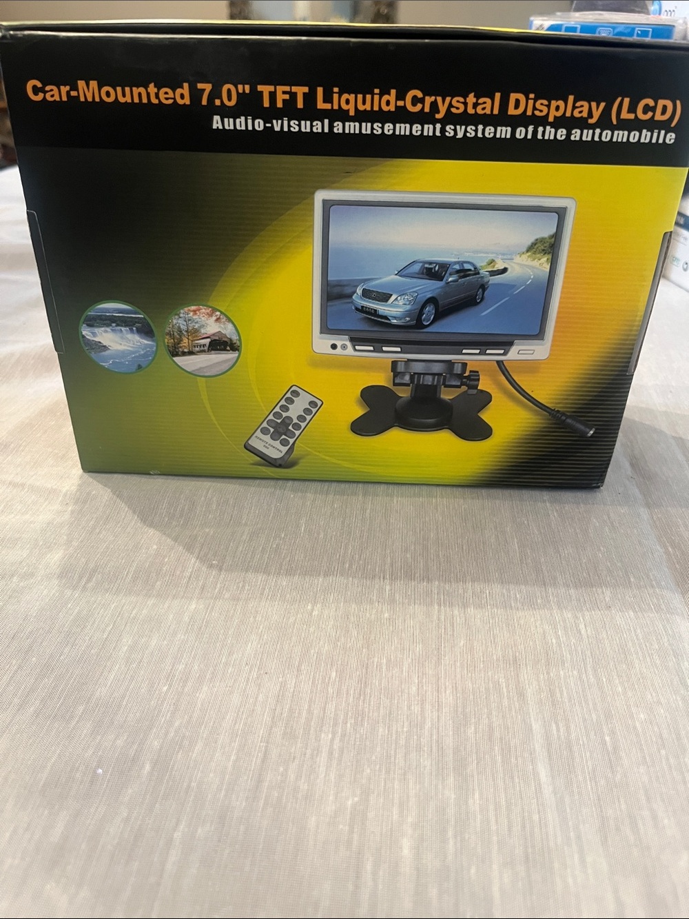 7.0" TFT Car-Mounted LCD Monitor - Black